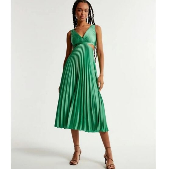 Abercrombie & Fitch Giselle Pleated Cutout Maxi Dress Green Satin XL Petite  - threedaughtersproperties.com